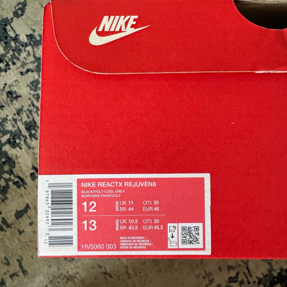 Nike ReactX Rejuven8 - Picture 4 of 5